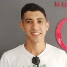 Ahmed, technician and founder of AHOMED