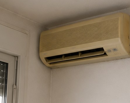 Before — 1x1 split air conditioning (20-25 m² room)